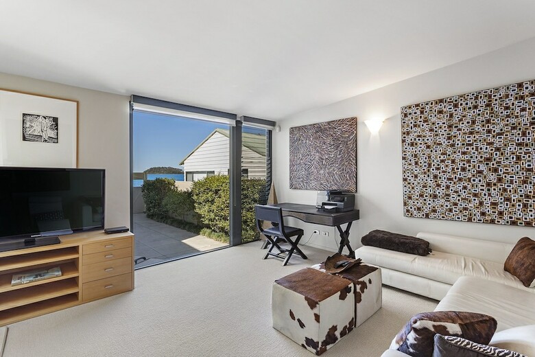 Foreshore Drive, 55