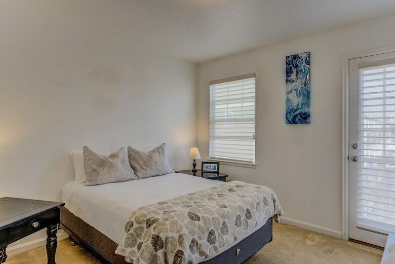 Apartamentos Urban Practicality! 3 Beds, Patios & Dog Friendly