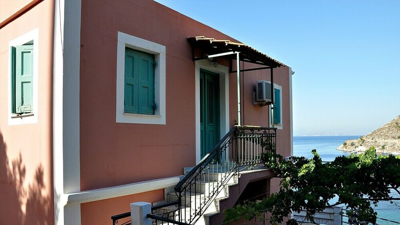 Hostal Niriides Hotel & Apartments