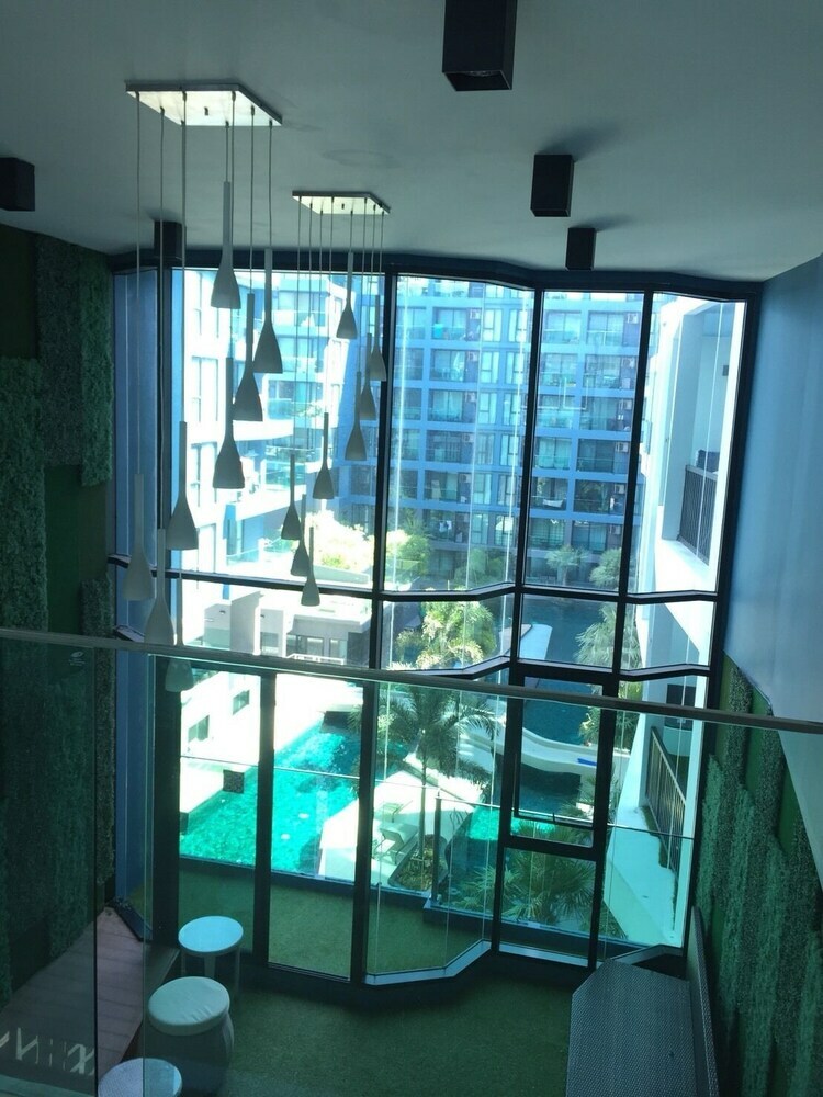 Acqua Condo Jomtien Beach Tlh