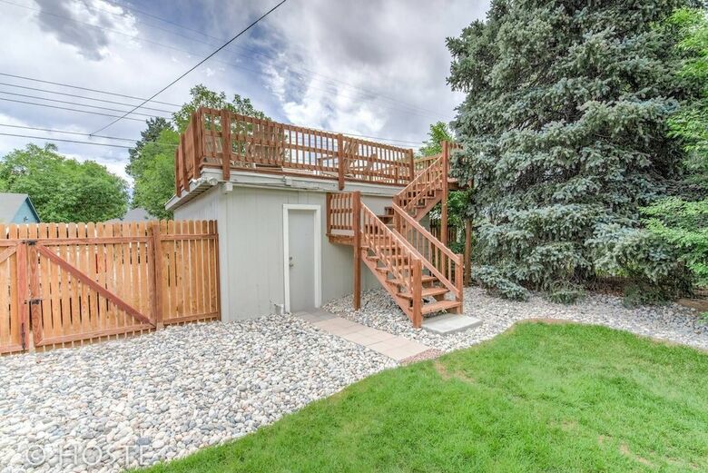 1910 Mountain View, Fire Pit + Roof Deck, Downtown