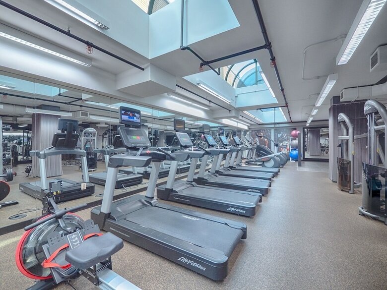 Apartamentos National At Thomas Circle