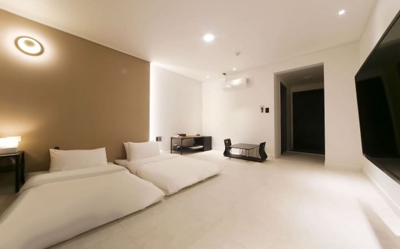 Hotel Pier 48