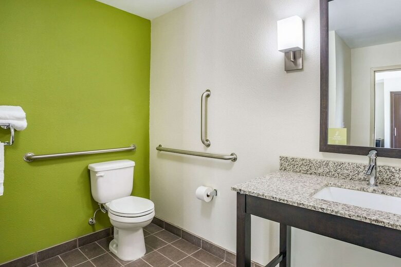 Hotel Sleep Inn & Suites
