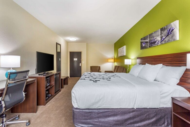 Hotel Sleep Inn & Suites