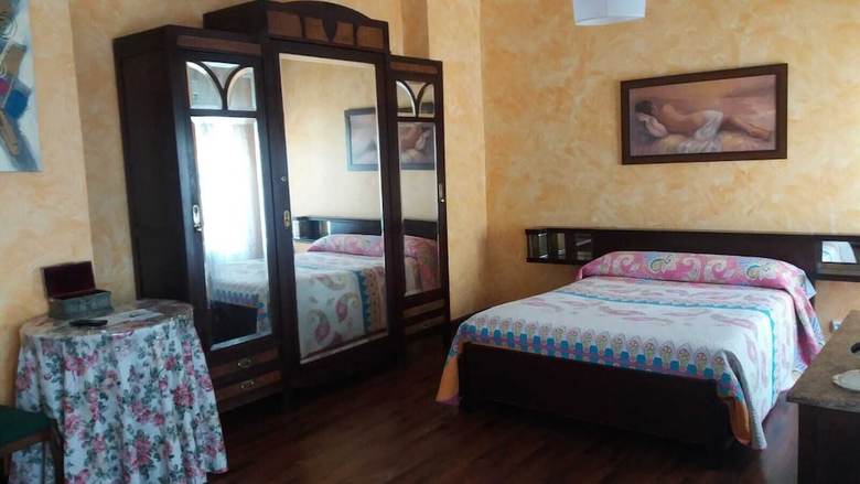 Pension Hospedaje Menendez Pelayo