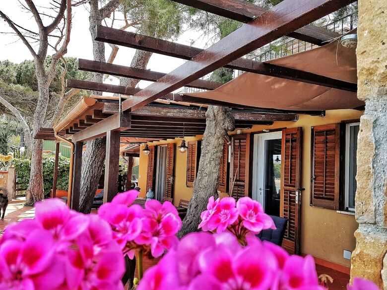 Hotel Brezza Marina Guesthouse