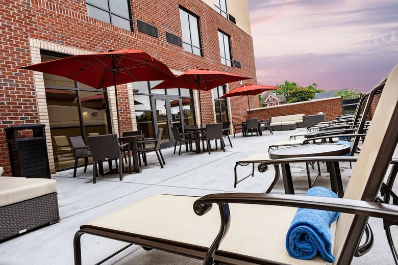 Hotel Courtyard By Marriott Winston - Salem Downtown