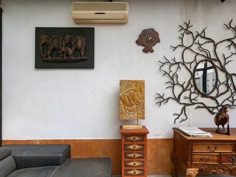 Hotel Yoho Taskans Villa