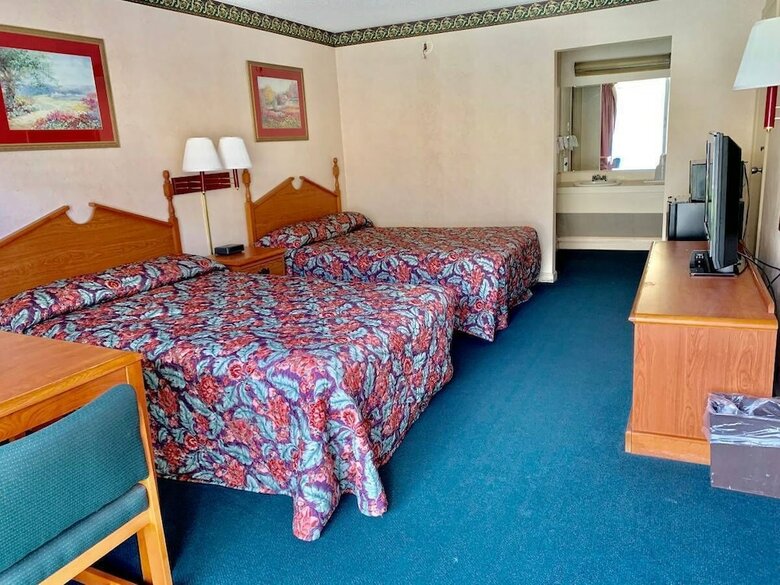 Hotel Deluxe Inn