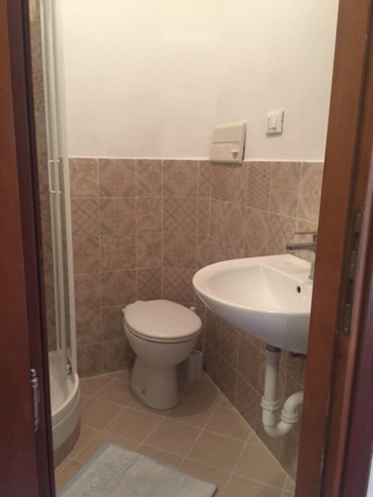 Apartamento Spazioso Monolocale Comodo Al Centro