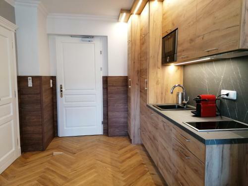 Aparthotel Golden Star - Premium Apartments