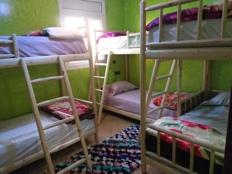 Hostal Tinirebou Surf - Hostel