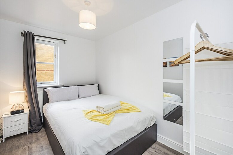 Modern 2 Bedroom Lewisham Apartment
