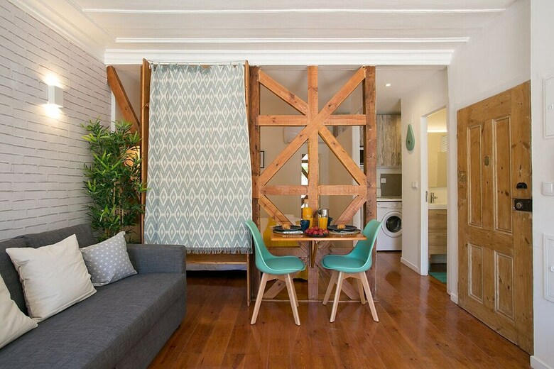 Armada Square I Apartment Rentexperience