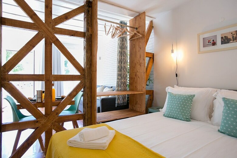 Armada Square I Apartment Rentexperience