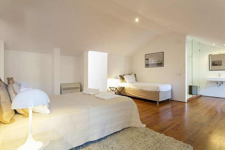 Correeiros Duplex Deluxe Apartment Rentexperience