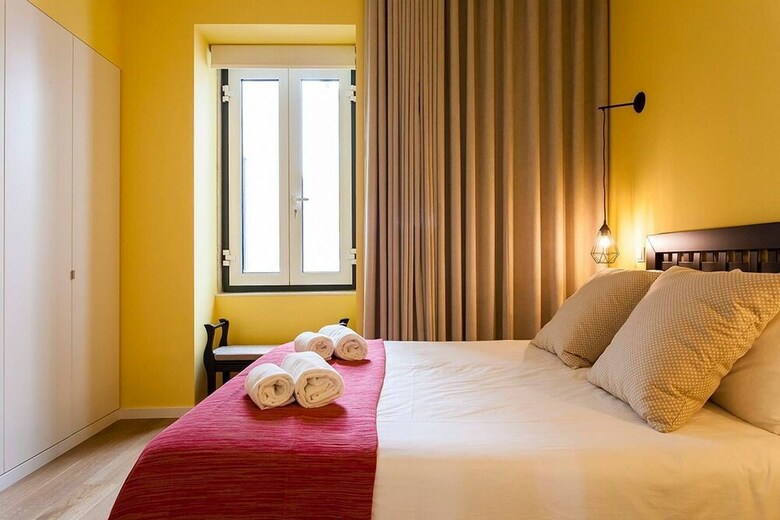 Downtown Square Deluxe Apartment Rentexperience