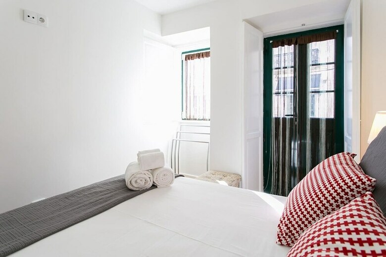 Cosy Alfama Apartment Rentexperience