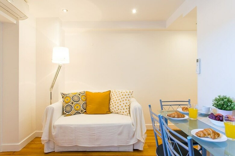 Cosy Alfama Apartment Rentexperience