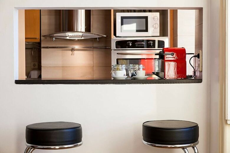 Costa Do Castelo River View Apartment Rentexperience