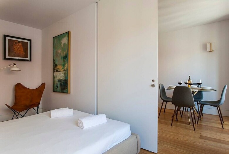 Downtown Deluxe Apartment Rentexperience