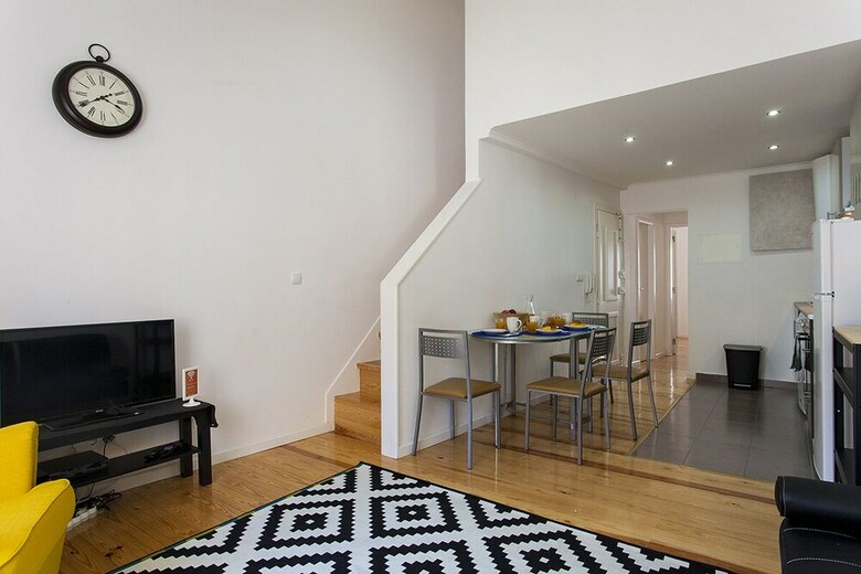 Modern Cosy Duplex Apartment Rentexperience