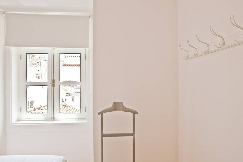 Modern Bairro Alto Apartment Rentexperience