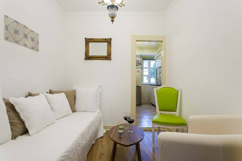 Alfama Vintage II Apartment Rentexperience