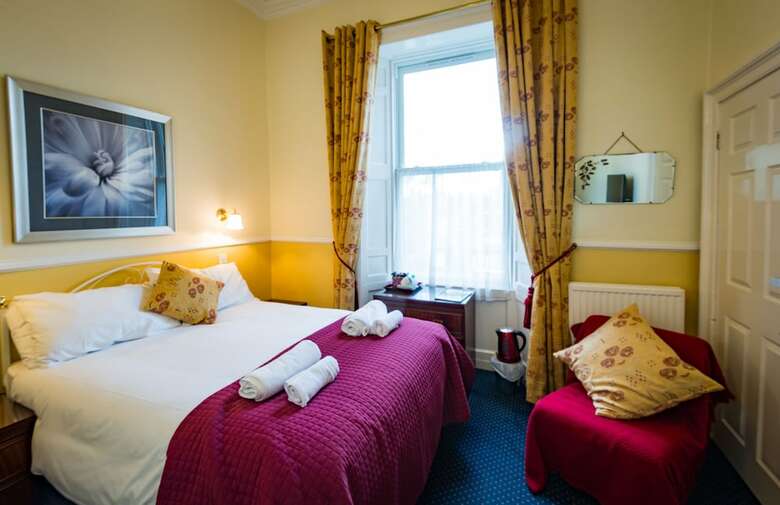 Hotel Strathallan Guest House
