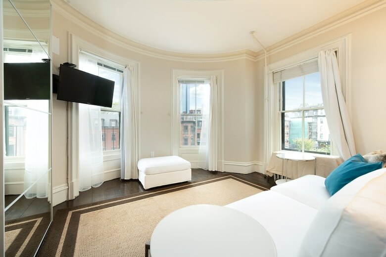 Boutique Apartments By The Upton Collection