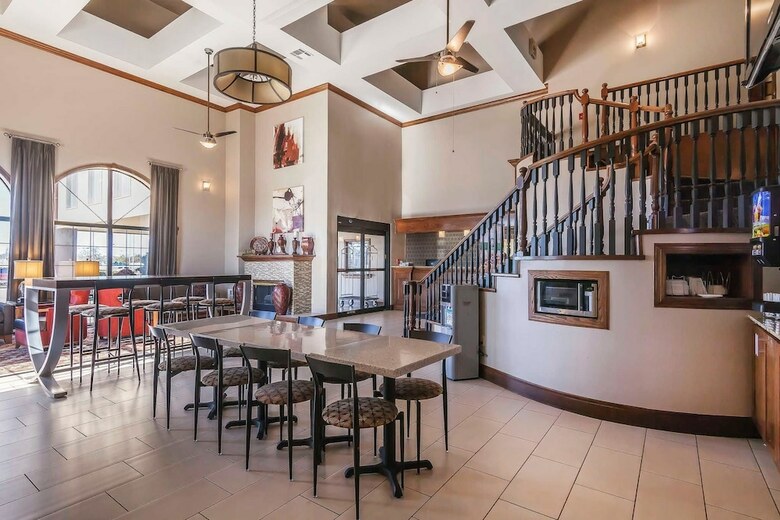 Hotel Quality Inn & Suites Owasso Us-169