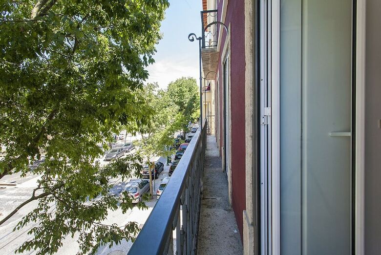 Bel�m Burgundy Apartment Rentexperience