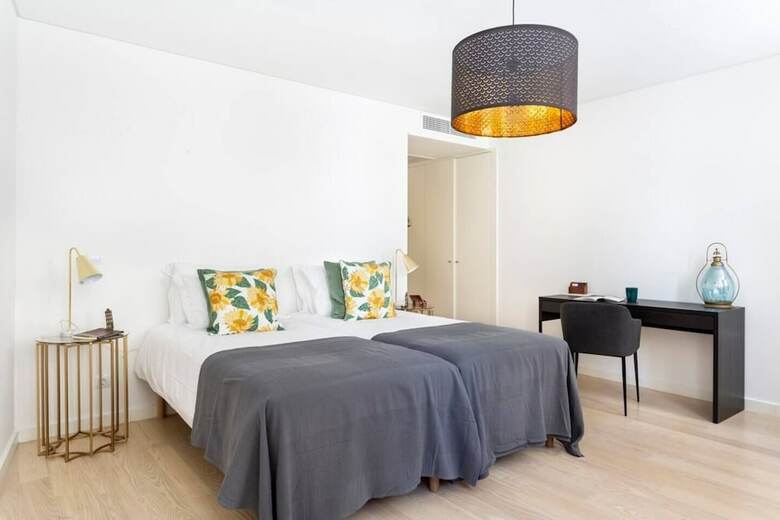 Modern Terrace Apartment Rentexperience