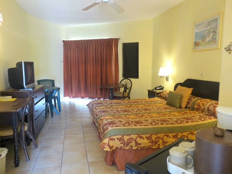 Hotel Allamanda Beach Resort