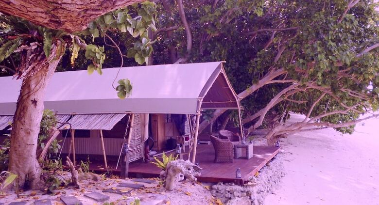 Hotel Ratua Island Resort And Spa