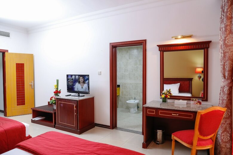 Taj Plaza Hotel