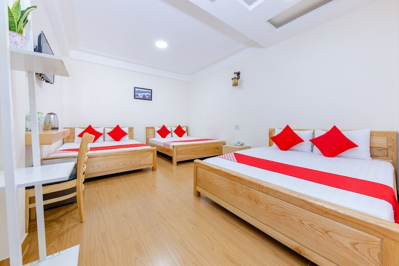 Hotel Oyo 493 Huong Moc 1
