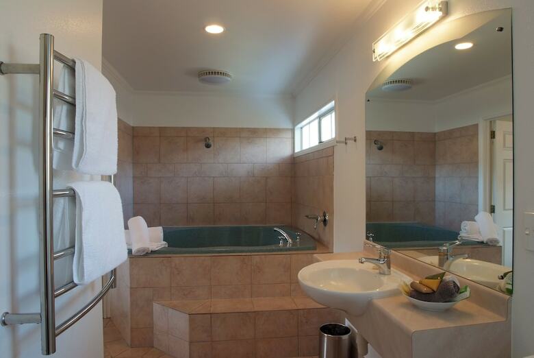 Motel Silver Fern Accommodation & Spa