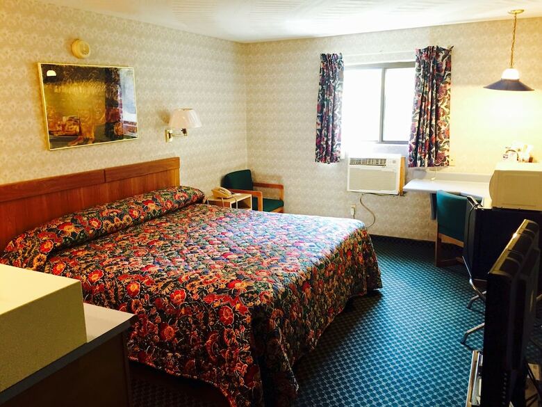 Hotel Chapmanville Inn