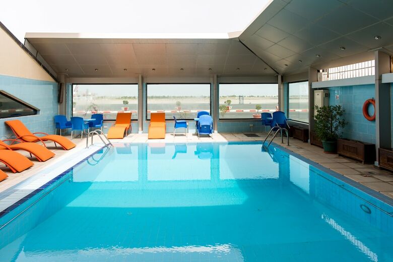 Safir Airport Hotel