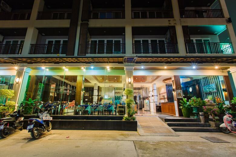 Hotel Azure Bangla Phuket