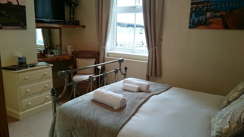 Bed & Breakfast The Lansbury Guest House