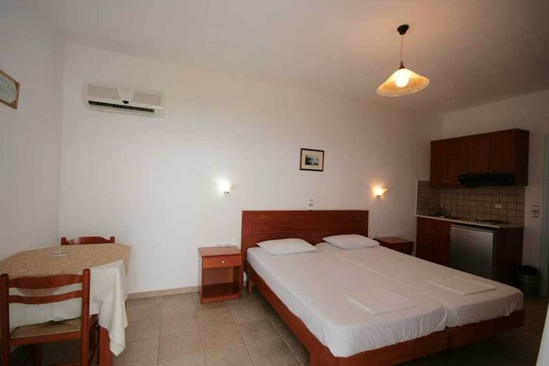 Aparthotel Pirgos Stelida Hotel