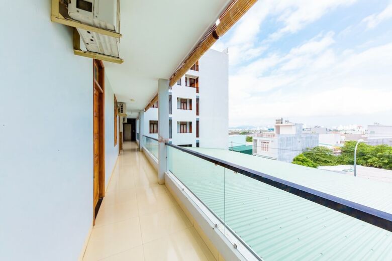 Hotel Oyo 524 Nhat Le 2