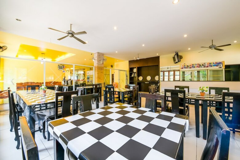 Hotel Oyo 463 Tycoon Place