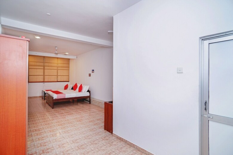 Hotel Oyo 427 Sahana Beach