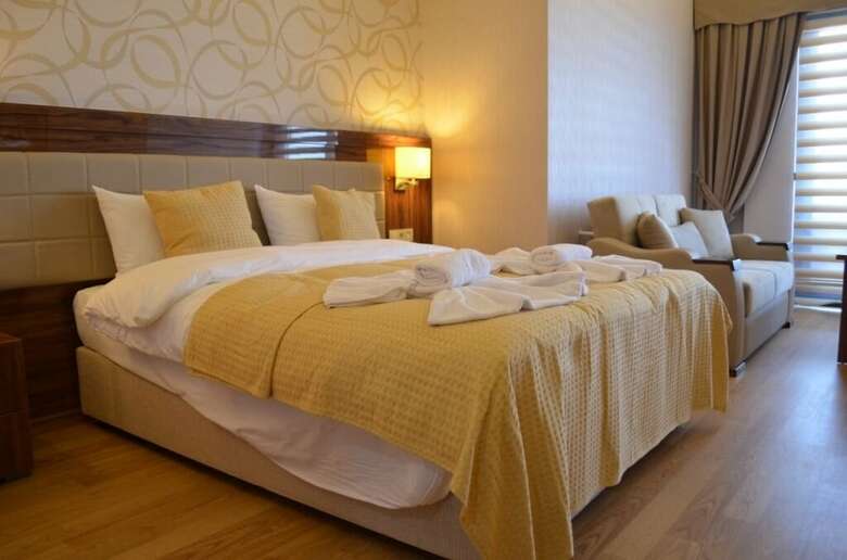 Karam Hotel