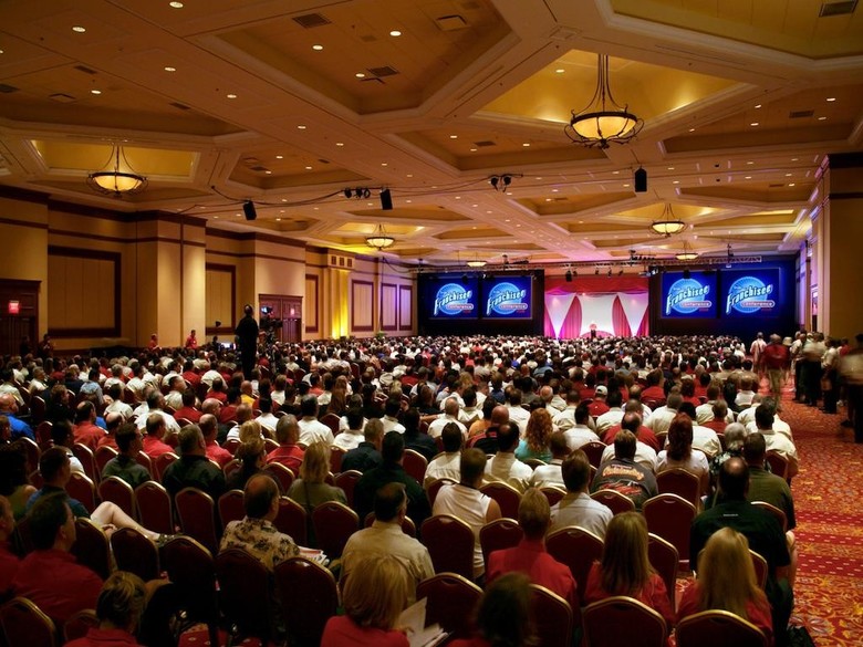 South Point Hotel, Casino, Spa