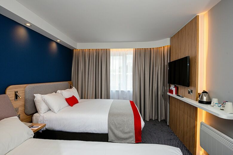 Hotel Holiday Inn Express Canterbury